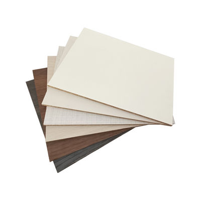 680-830KG/M3 Dichtheid Pine MDF Board met bloemenpatroon en honingraat structuur YIMU