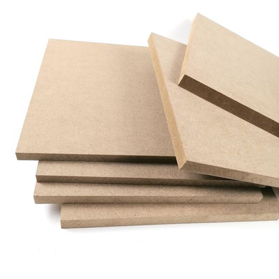 Hoogwaardig houtvezel E0 E1 1220*2440*18 mm MDF-plaat voor meubels