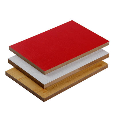 18 mm plain MDF panel en wit hout graan kleur melamine MDF board vochtbestendig met 1